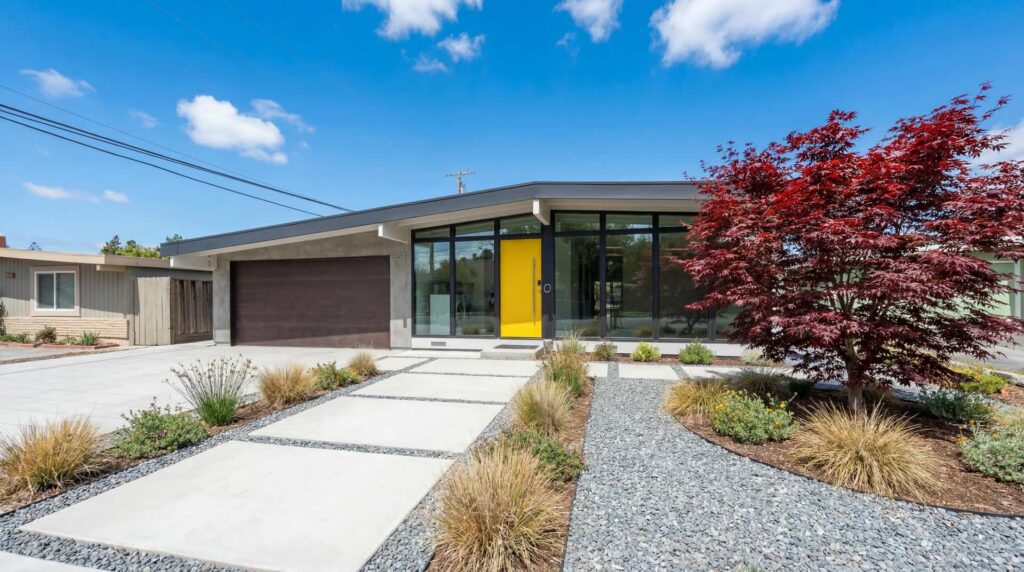 Modern Eichler-style backyard remodel concept